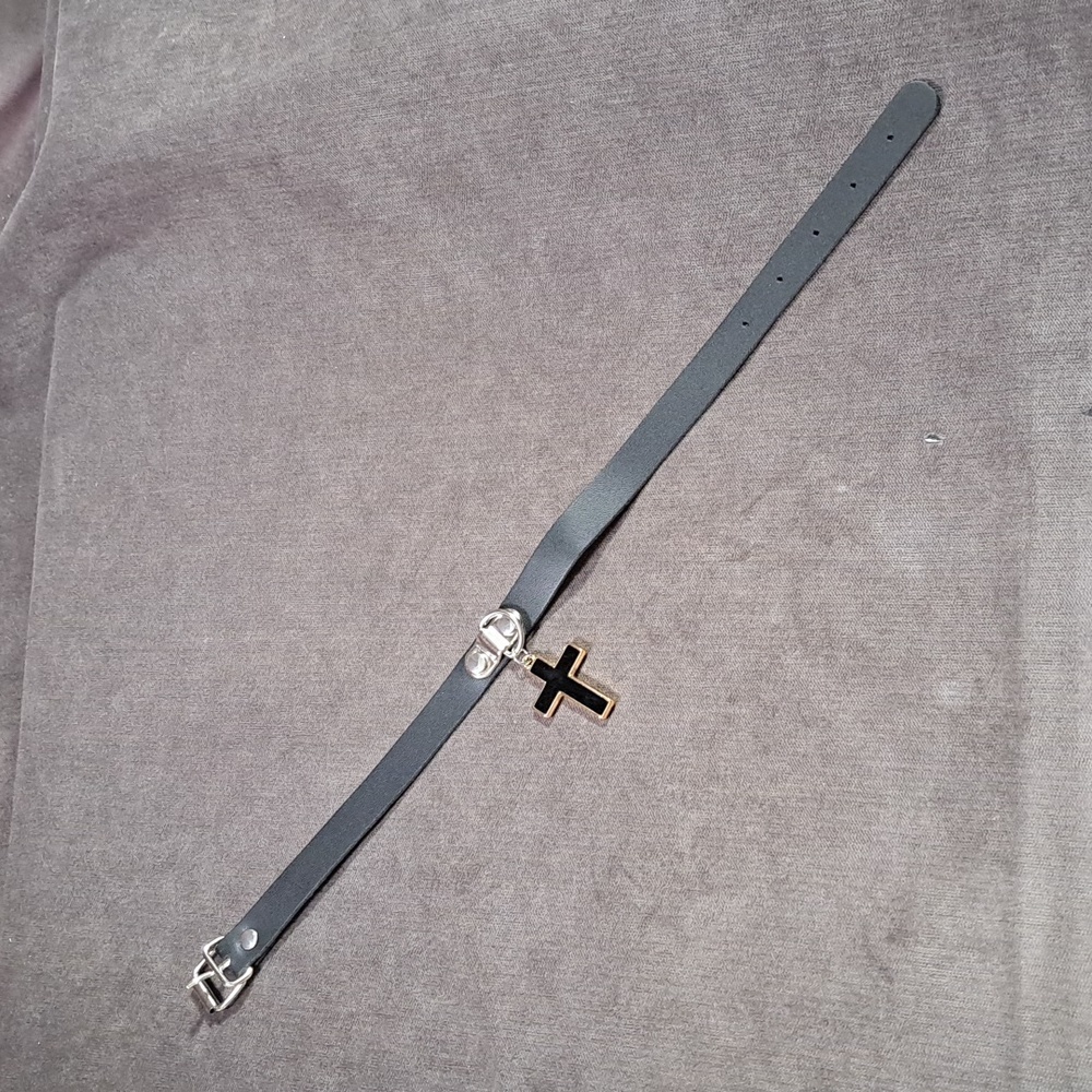 Black Faux Leather Choker Collar Light Black & Gold Tone Cross NWOT 16.5"